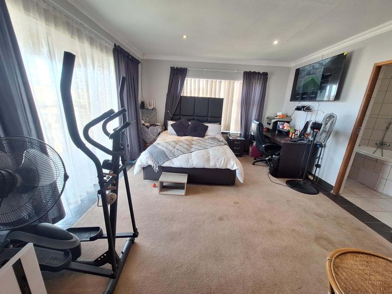 3 Bedroom Property for Sale in Island View Western Cape